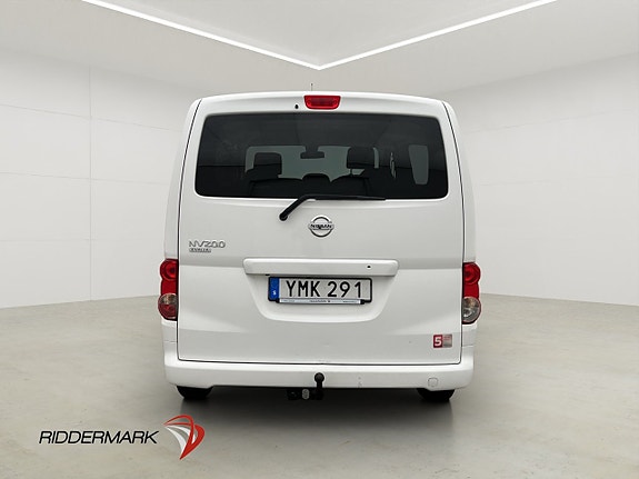Nissan NV200 8 of 30