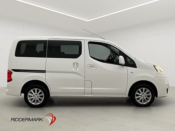 Nissan NV200 2 of 30