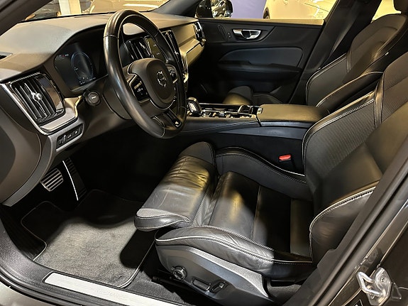 Volvo V60 5 of 17
