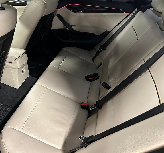BMW X1 17 of 18