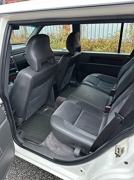 Volvo 940 2 of 6