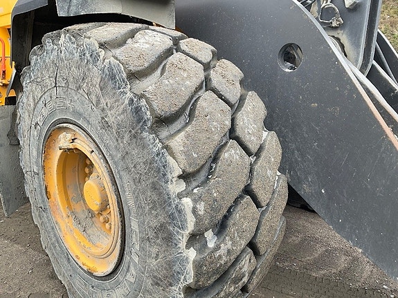 Volvo L 180 H 6 of 8