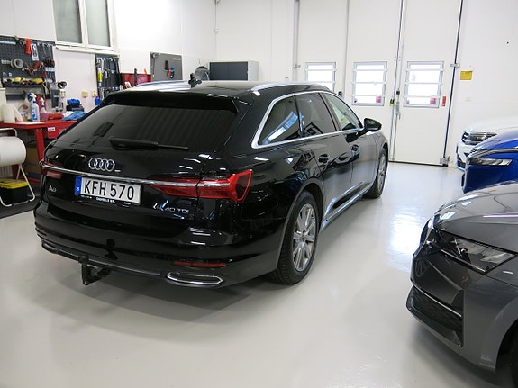Audi A6 2 of 29