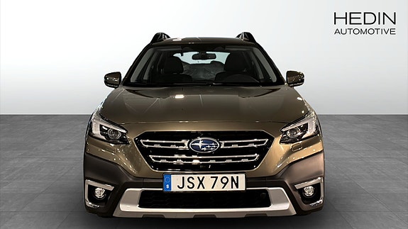 Subaru Outback 8 of 12