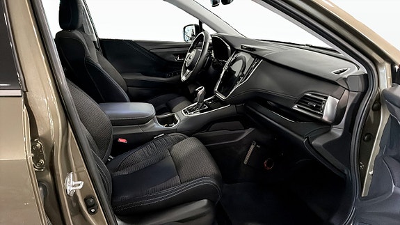 Subaru Outback 3 of 12