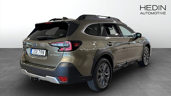 Subaru Outback 2 of 12