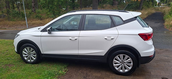 Seat Arona 4 of 8