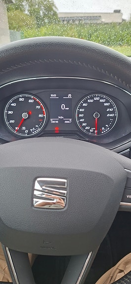 Seat Arona 8 of 8