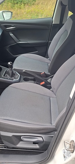 Seat Arona 6 of 8