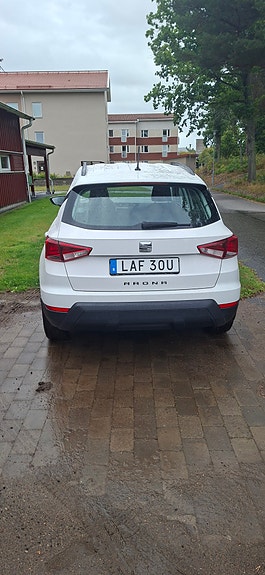Seat Arona 5 of 8