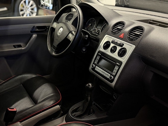 Volkswagen Caddy 18 of 21