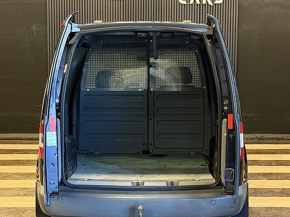 Volkswagen Caddy 10 of 21