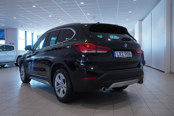 BMW X1 4 of 12