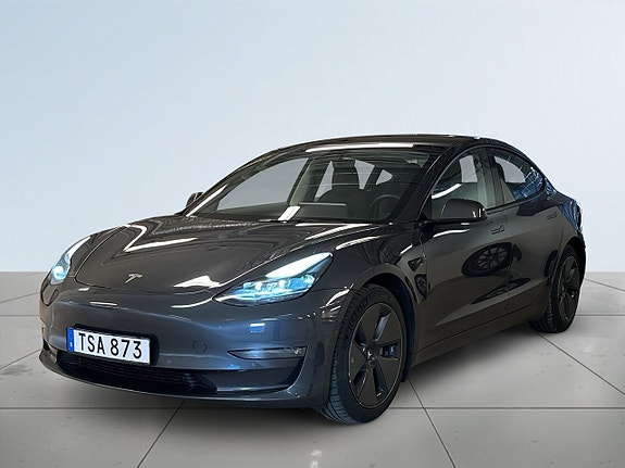 Tesla Model 3 16 of 22