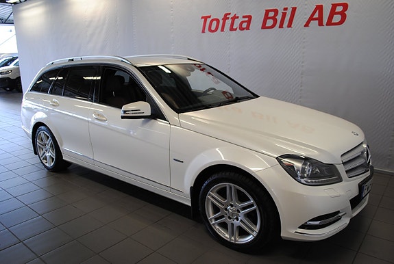 Mercedes-Benz C180 2 of 8
