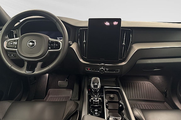 Volvo XC60 5 of 12