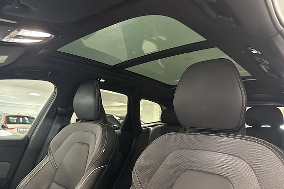 Volvo XC60 9 of 12