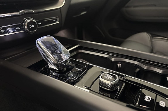 Volvo XC60 11 of 12