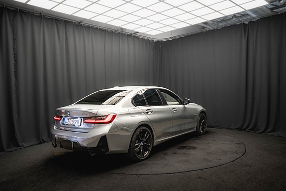 BMW 330e 7 of 25