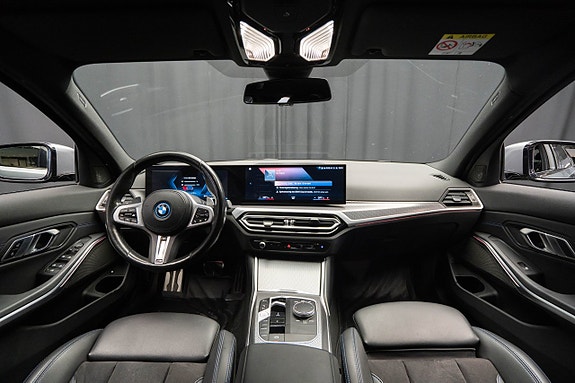 BMW 330e 16 of 25
