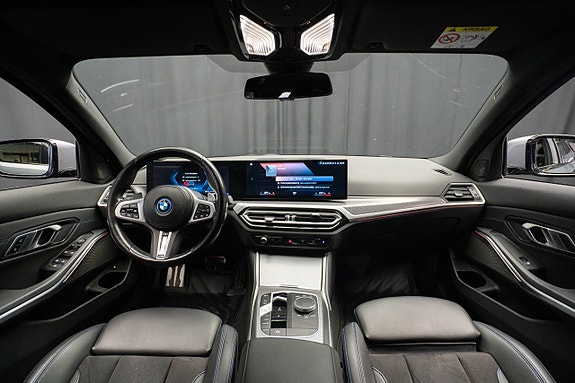 BMW 330e 15 of 25