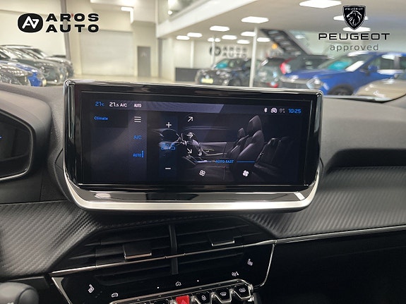 Peugeot 2008 13 of 14