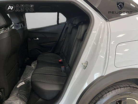 Peugeot 2008 9 of 14