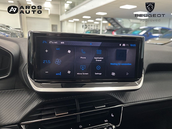 Peugeot 2008 11 of 14