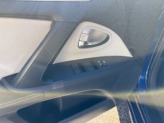 Toyota Avensis 18 of 24