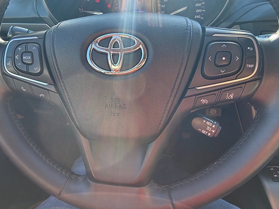 Toyota Avensis 24 of 24