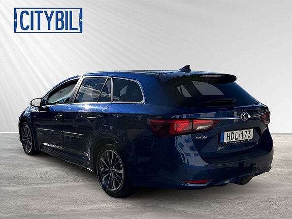 Toyota Avensis 3 of 24