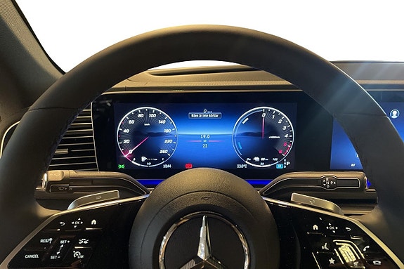 Mercedes-Benz GLE350 de 8 of 15