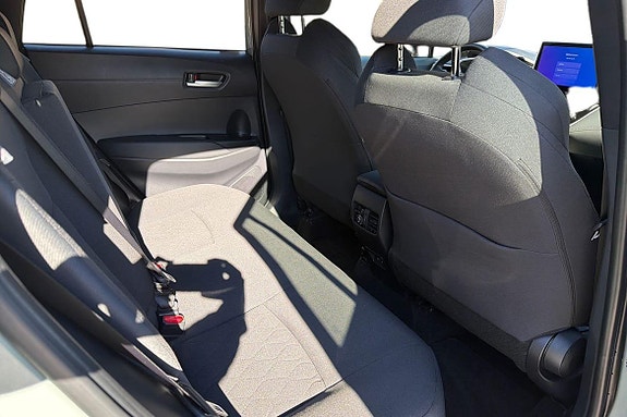 Toyota Corolla Cross 9 of 21