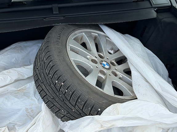BMW 320d 15 of 15
