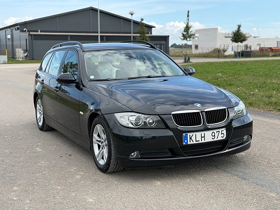 BMW 320d 3 of 15