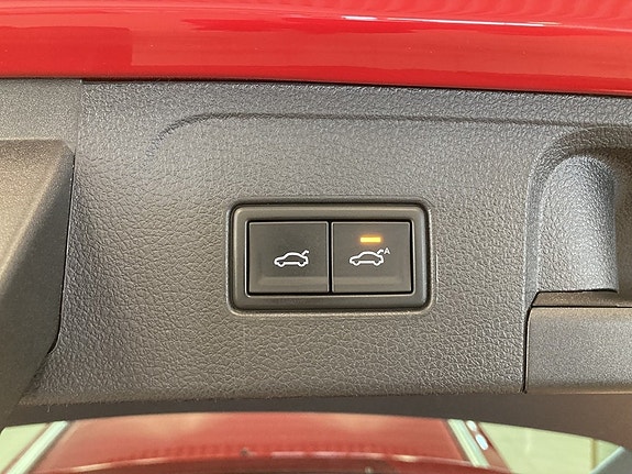 Volkswagen Passat Alltrack 10 of 24