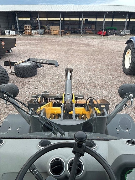 New Holland W 70 16 of 16
