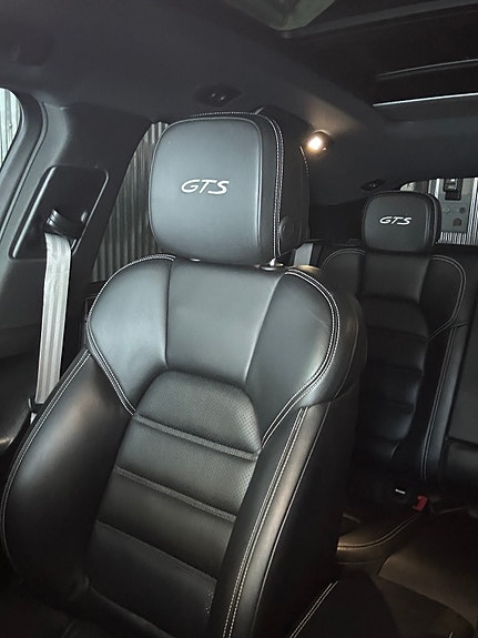 Porsche Macan GTS 5 of 5