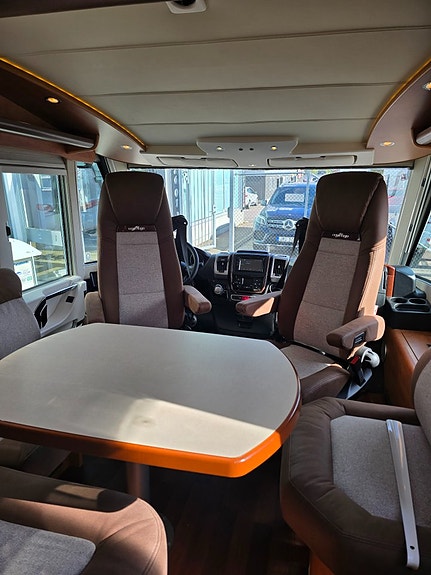 Carthago C-TOURER I 150.  FIAT 150HK AUTOMAT. ALDE. QUEENBED 10 of 22