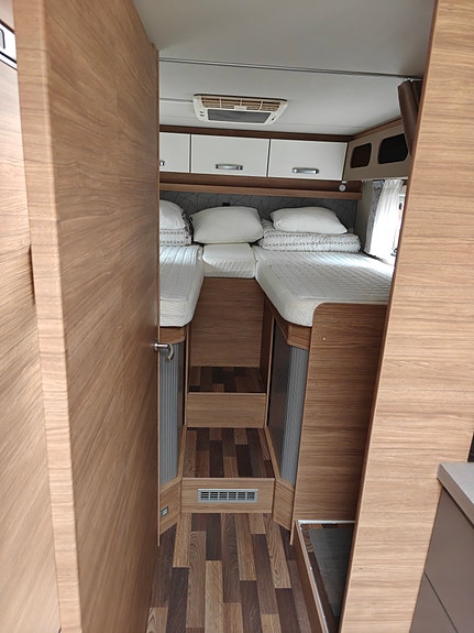 Weinsberg CaraCore 700 4 of 13