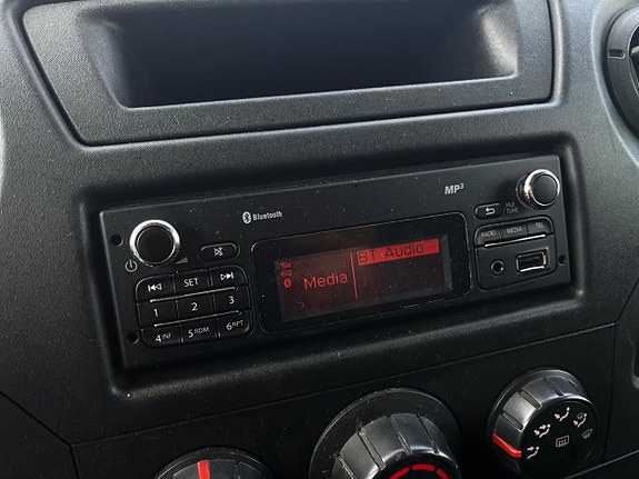 Renault Master 20 of 23