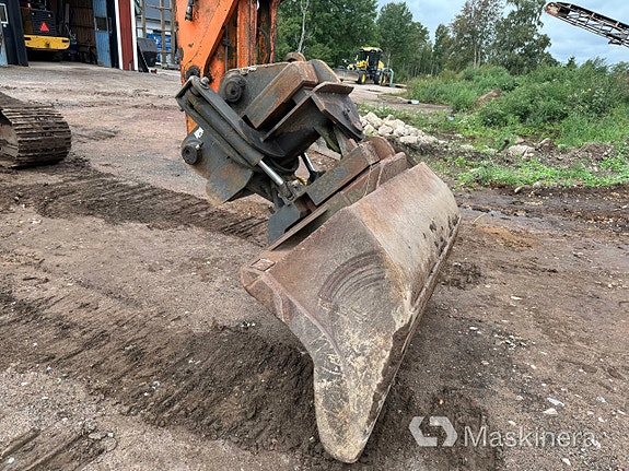Grävmaskin Hitachi FH 200 LC med redskap 13 of 27