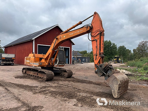 Grävmaskin Hitachi FH 200 LC med redskap 3 of 27