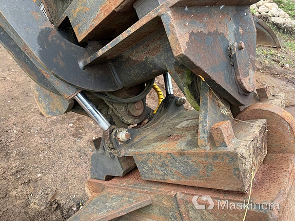 Grävmaskin Hitachi FH 200 LC med redskap 19 of 27