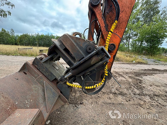 Grävmaskin Hitachi FH 200 LC med redskap 23 of 27