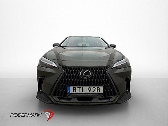 Lexus NX350h 2 of 30