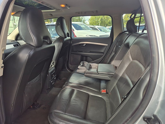 Volvo XC70 14 of 21