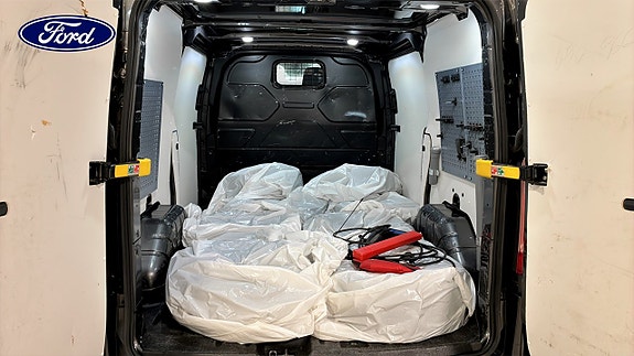 Ford Transit Custom 12 of 12