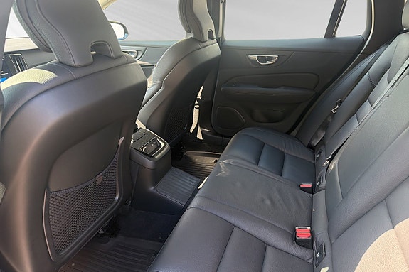Volvo V60 7 of 11