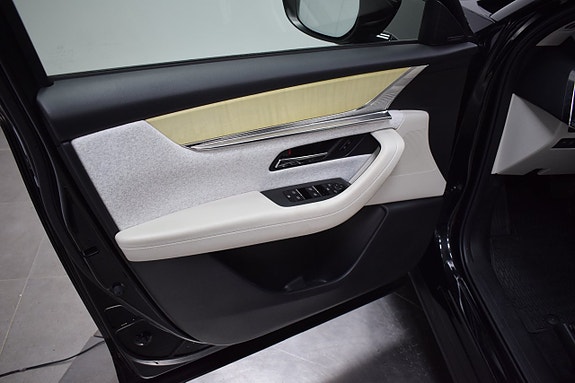 Mazda CX-80 12 of 25